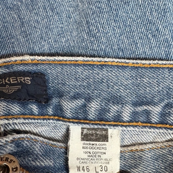 Men’s Dockers Blue Jeans Classic Denim with Leather Patch - Picture 3 of 10